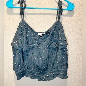 American Eagle 
Great condition cropped top